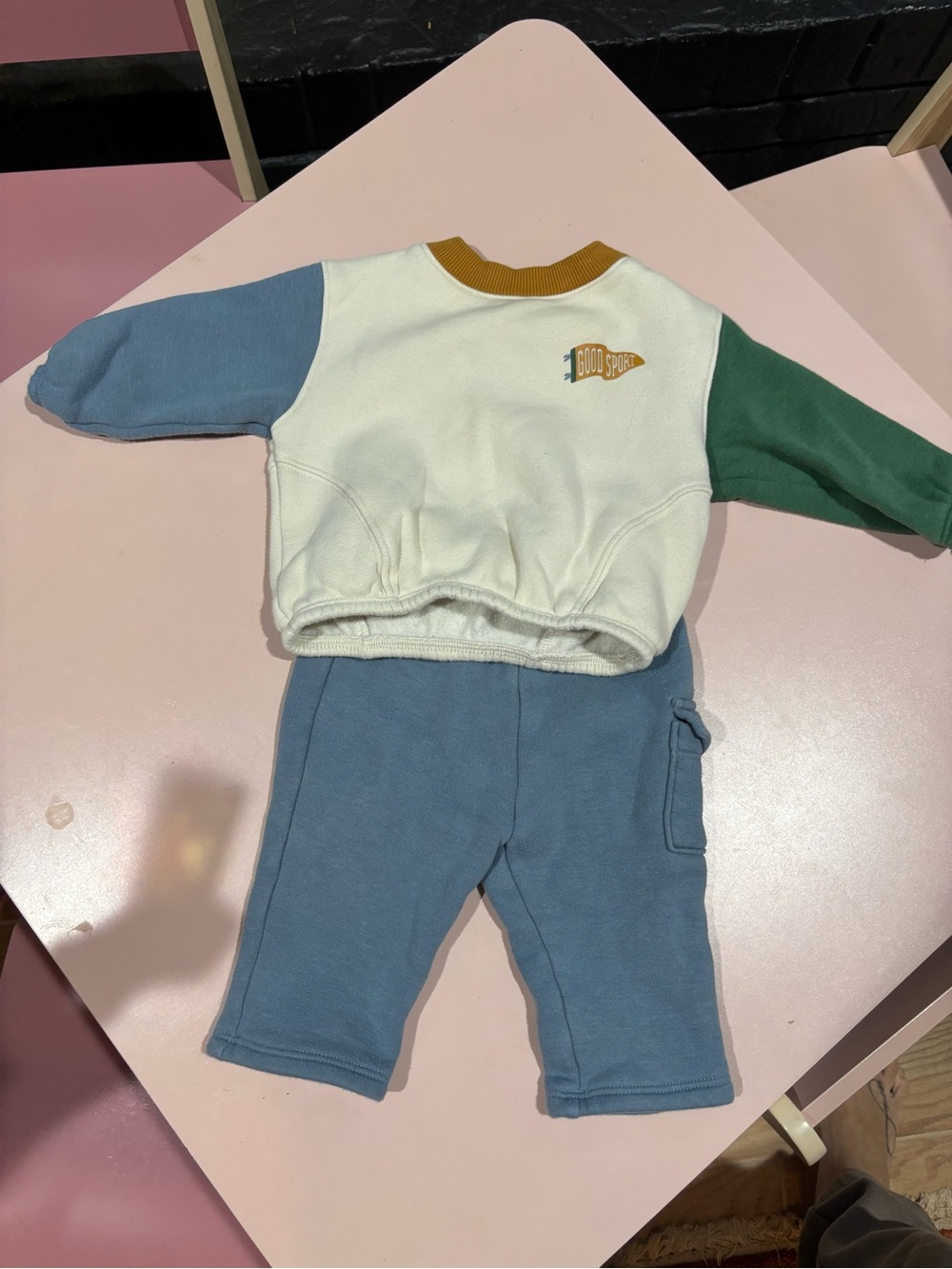 Bundle of 3 crew sweater sets